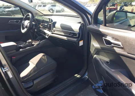 2023 Kia Sportage Hybrid Lx z USA, uszkodzony, nr VIN KNDPUCAG7P7039735